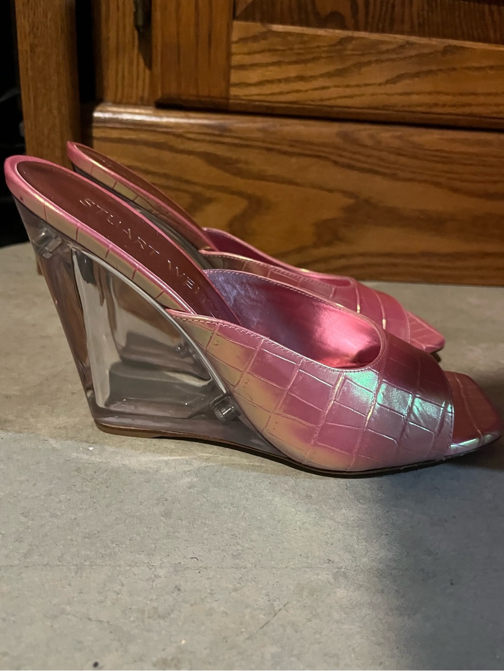 Stuart Weitzman Pink Iridescent Clear Lucite Wedge Open Toe Heels Size 8.5